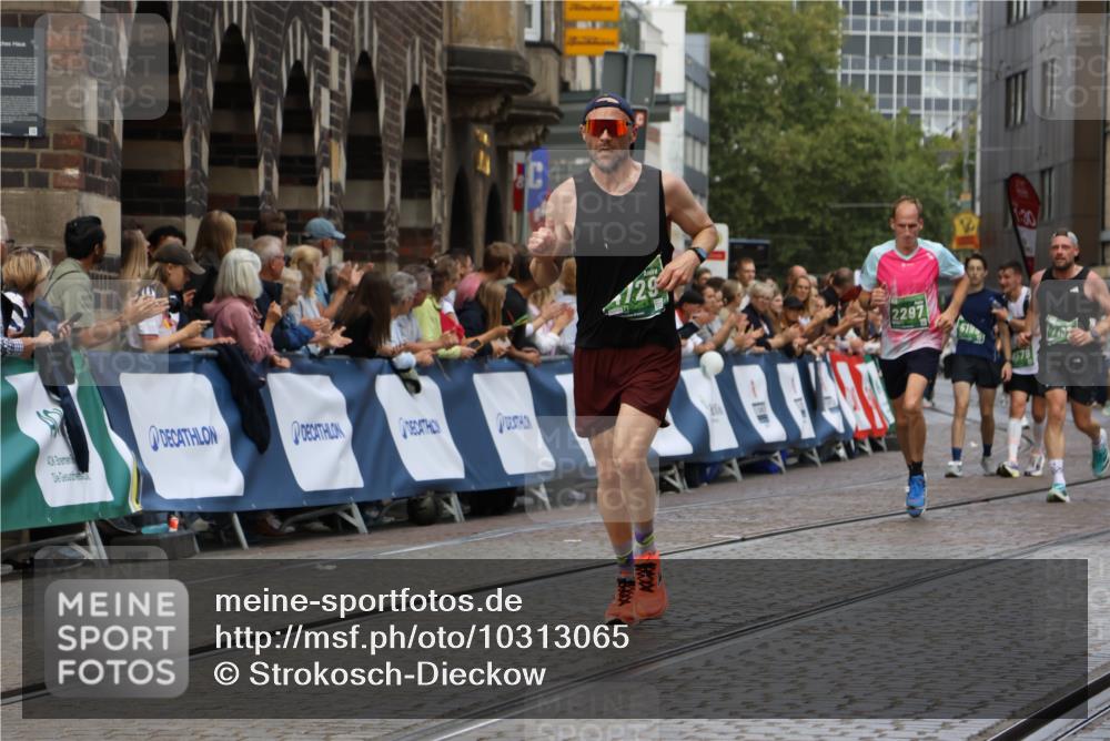 13.09.2026 - 21. swb-Marathon Bremen Strokosch-Dieckow http://msf.ph/oto/10313065 13.09.2026 13:05:04 Ziel 1224, 1712, 2207, 2646, 2956, 5283, 5674, 7538, 7814, 8054, 8701, 9070, 9306, 9689, 13034, 13187, 1822, 2297, 4025, 4729, 7102, 9273 meine-sportfotos.de