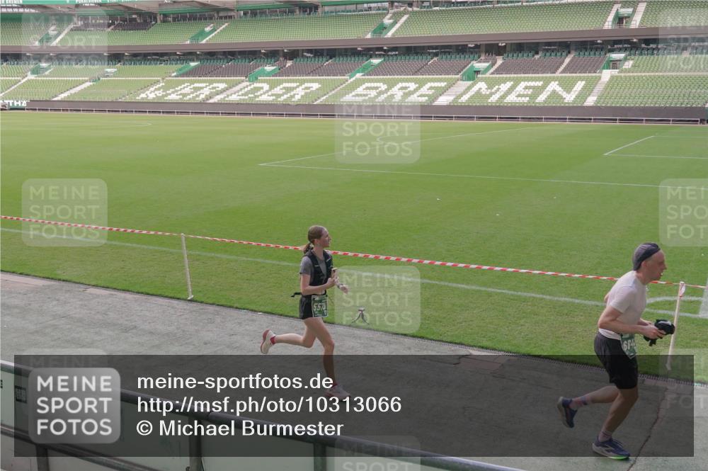 13.09.2026 - 21. swb-Marathon Bremen Michael Burmester http://msf.ph/oto/10313066 13.09.2026 12:49:18 Laufen im Stadion 382, 524, 572, 663, 670, 779, 826, 889, 899, 1349, 1517, 1605, 1723, 1748, 1872, 1925, 2052, 2287, 2288, 2347, 2605, 2750, 2844, 2909, 3043, 3110, 3127, 3197, 3276, 3330, 3466, 3625, 3910, 3973, 4033, 4082, 4247, 4384, 4712, 4732, 4743, 4852, 4898, 4990, 5111, 5377, 5383, 5424, 5517, 5570, 5585, 5594, 5648, 6025, 6058, 6652, 6692, 6842, 6906, 6951, 7064, 7109, 7115, 7121, 7399, 7636, 7803, 7876, 8706, 8877, 8973, 8981, 9010, 9035, 9429, 13091 meine-sportfotos.de