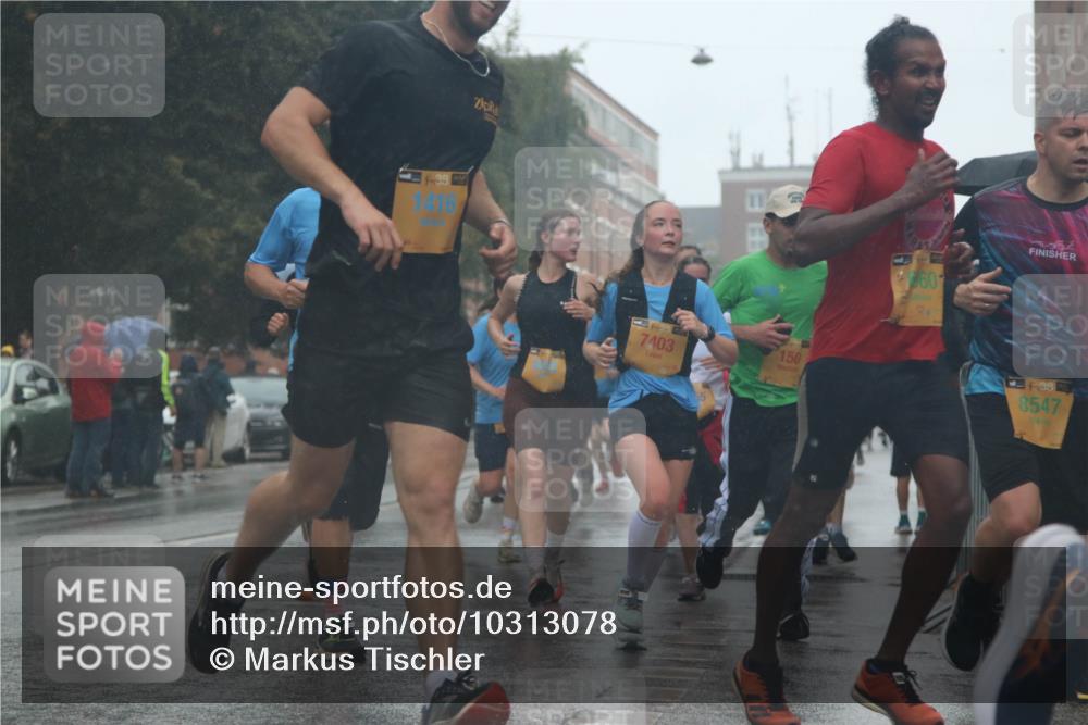 13.09.2026 - Kiel Lauf Markus Tischler http://msf.ph/oto/10313078 13.09.2026 10:40:03 Fleethörn 1416, 11, 395, 150, 7403, 60, 39, 8547 meine-sportfotos.de