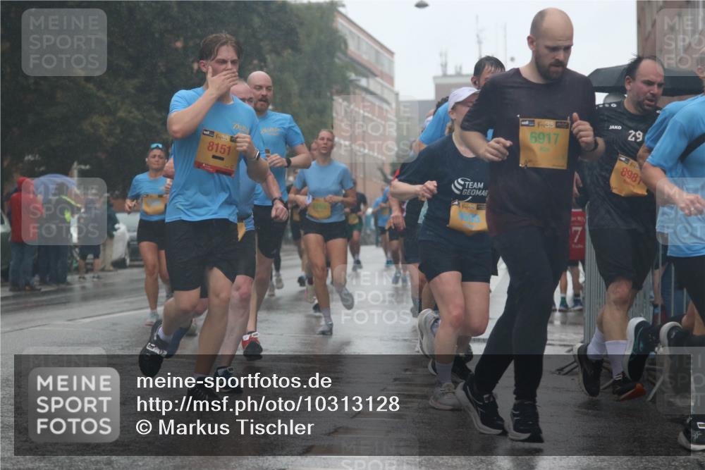 13.09.2026 - Kiel Lauf Markus Tischler http://msf.ph/oto/10313128 13.09.2026 10:40:09 Fleethörn 38, 8151, 38, 38, 6917, 29, 8987, 7 meine-sportfotos.de