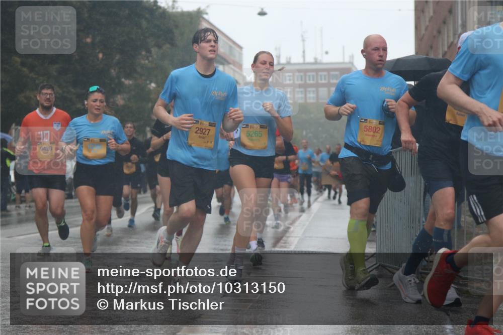 13.09.2026 - Kiel Lauf Markus Tischler http://msf.ph/oto/10313150 13.09.2026 10:40:11 Fleethörn 9420, 4, 394, 2927, 38, 5265, 5802 meine-sportfotos.de