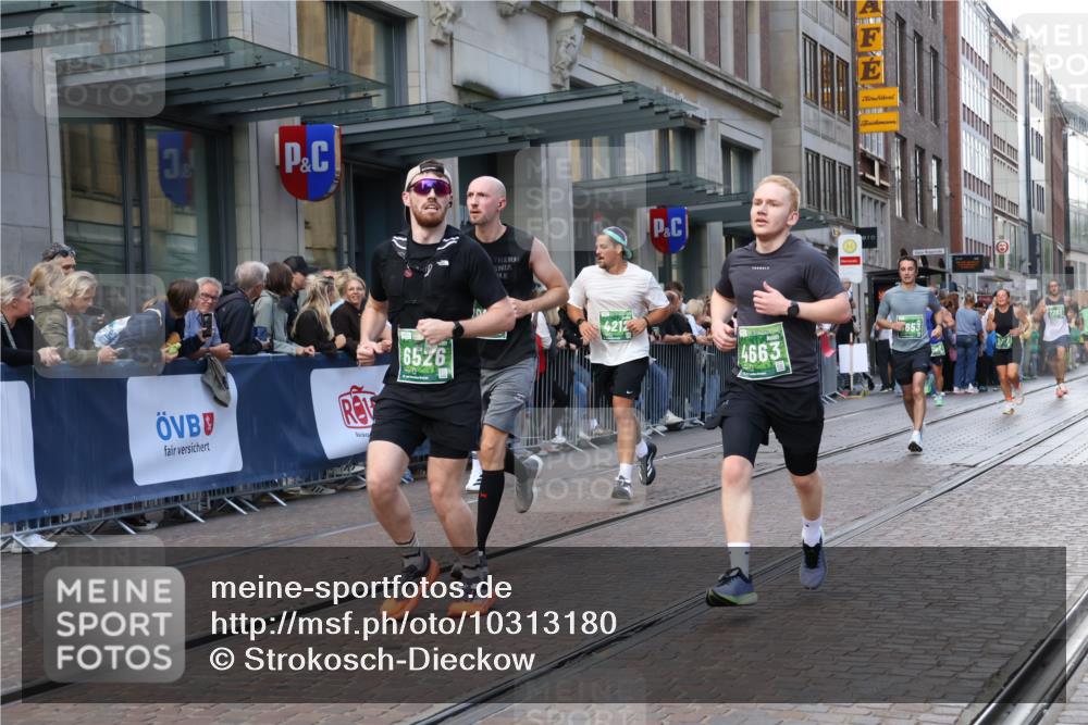 13.09.2026 - 21. swb-Marathon Bremen Strokosch-Dieckow http://msf.ph/oto/10313180 13.09.2026 13:15:15 Ziel 1033, 1445, 3346, 3536, 3836, 3991, 4212, 4573, 4646, 4653, 4663, 5533, 5588, 6011, 6162, 6515, 6526, 7203, 7291, 7346, 7992, 8086, 8254, 8255, 9029, 9391, 9475, 9777, 13249, 1510, 1664, 2383, 3357, 3504, 3717, 3743, 4111, 4382, 4992, 5003, 5149, 5294, 5298, 5385, 5417, 5471, 6011, 6351, 6379, 6521, 6528, 6717, 6773, 6902, 7190, 7432, 7497, 7515, 7717, 7730, 8238, 9253, 9338, 9363, 9483, 9797, 13137, 13139 meine-sportfotos.de