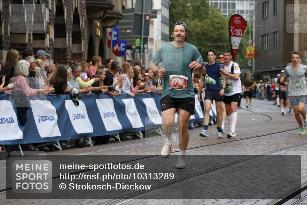 13.09.2026 - 21. swb-Marathon Bremen Strokosch-Dieckow http://msf.ph/oto/10313289 13.09.2026 13:05:11 Ziel 1712, 2646, 5283, 5674, 6708, 7538, 7814, 8054, 9070, 9306, 9495, 9689, 13187, 439, 3365, 4025, 5092, 9273 meine-sportfotos.de