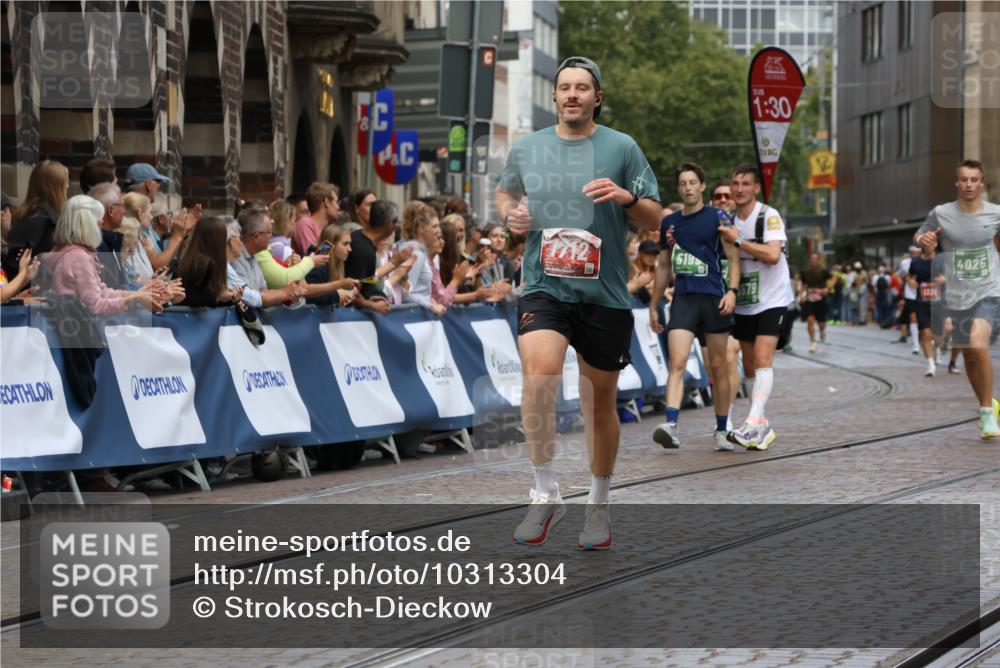13.09.2026 - 21. swb-Marathon Bremen Strokosch-Dieckow http://msf.ph/oto/10313304 13.09.2026 13:05:11 Ziel 1712, 2646, 5283, 5674, 6708, 7538, 7814, 8054, 9070, 9306, 9495, 9689, 13187, 439, 3365, 4025, 5092, 9273 meine-sportfotos.de