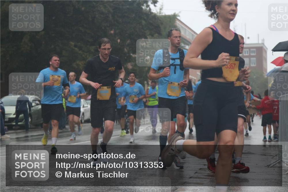13.09.2026 - Kiel Lauf Markus Tischler http://msf.ph/oto/10313353 13.09.2026 10:40:35 Fleethörn 9152, 6088, 1, 99, 3367 meine-sportfotos.de