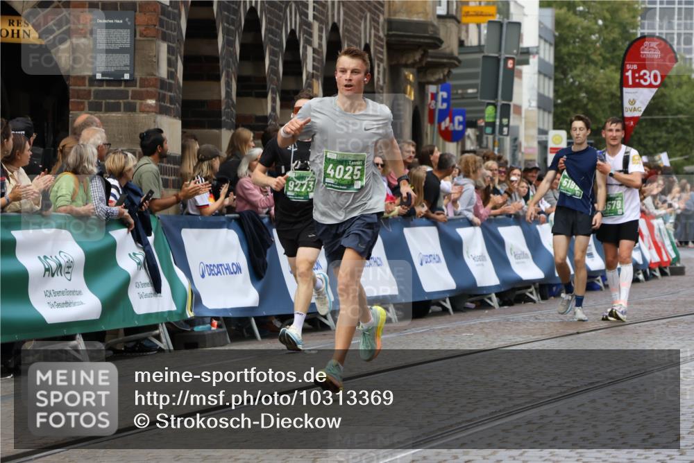 13.09.2026 - 21. swb-Marathon Bremen Strokosch-Dieckow http://msf.ph/oto/10313369 13.09.2026 13:05:14 Ziel 1336, 1712, 2646, 5674, 6708, 7538, 7814, 8054, 9306, 9495, 9689, 13187, 439, 3365, 4025, 5092, 7141, 9273 meine-sportfotos.de
