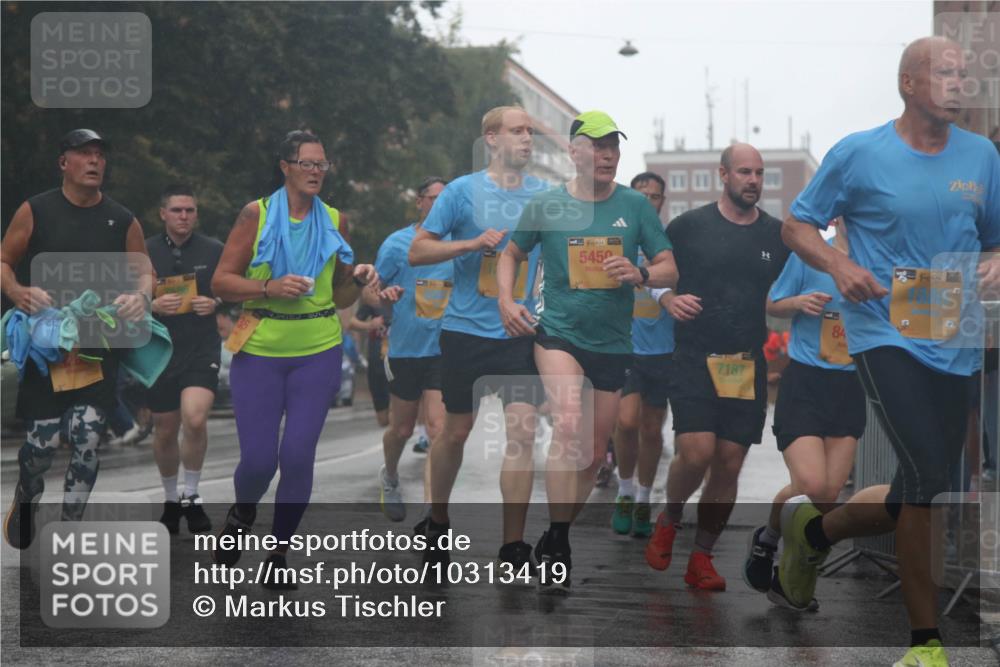 13.09.2026 - Kiel Lauf Markus Tischler http://msf.ph/oto/10313419 13.09.2026 10:40:41 Fleethörn 5450, 7187, 84, 1, 38 meine-sportfotos.de