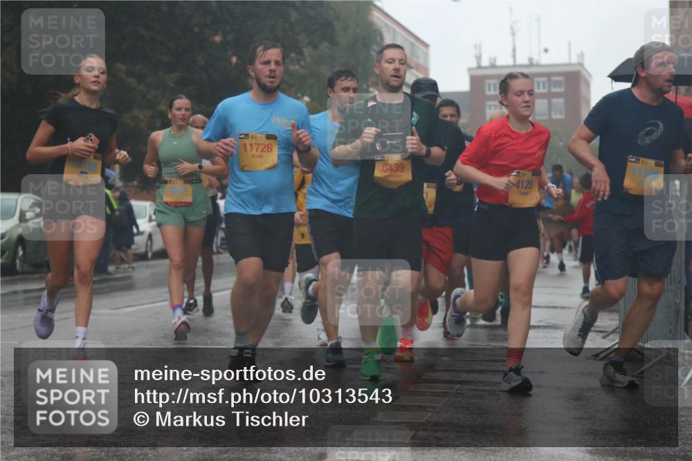 13.09.2026 - Kiel Lauf Markus Tischler http://msf.ph/oto/10313543 13.09.2026 10:41:01 Fleethörn 1, 38, 11726, 38, 6439, 4120, 43, 11146 meine-sportfotos.de