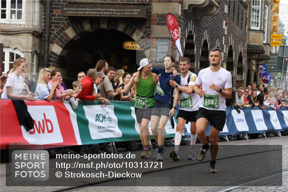 13.09.2026 - 21. swb-Marathon Bremen Strokosch-Dieckow http://msf.ph/oto/10313721 13.09.2026 13:05:24 Ziel 1336, 1822, 2297, 3196, 4729, 6708, 7102, 9495, 1301, 1562, 3242, 3271, 5199, 5725, 6579, 7141 meine-sportfotos.de