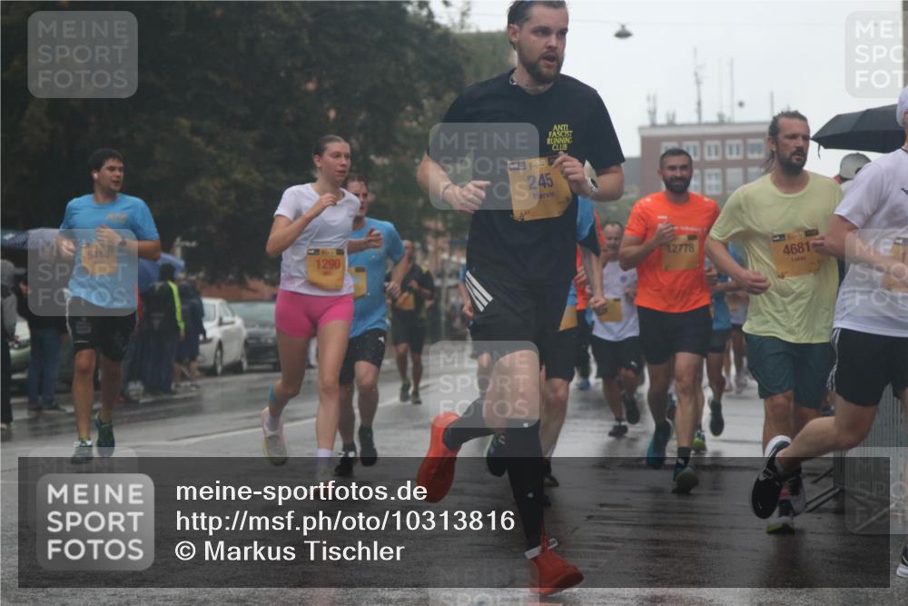 13.09.2026 - Kiel Lauf Markus Tischler http://msf.ph/oto/10313816 13.09.2026 10:41:30 Fleethörn 5414, 1290, 38, 245, 12778, 4681 meine-sportfotos.de