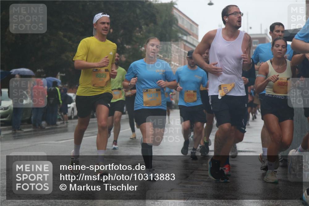 13.09.2026 - Kiel Lauf Markus Tischler http://msf.ph/oto/10313883 13.09.2026 10:41:40 Fleethörn 38, 8825, 1, 38, 9559, 38, 9823 meine-sportfotos.de