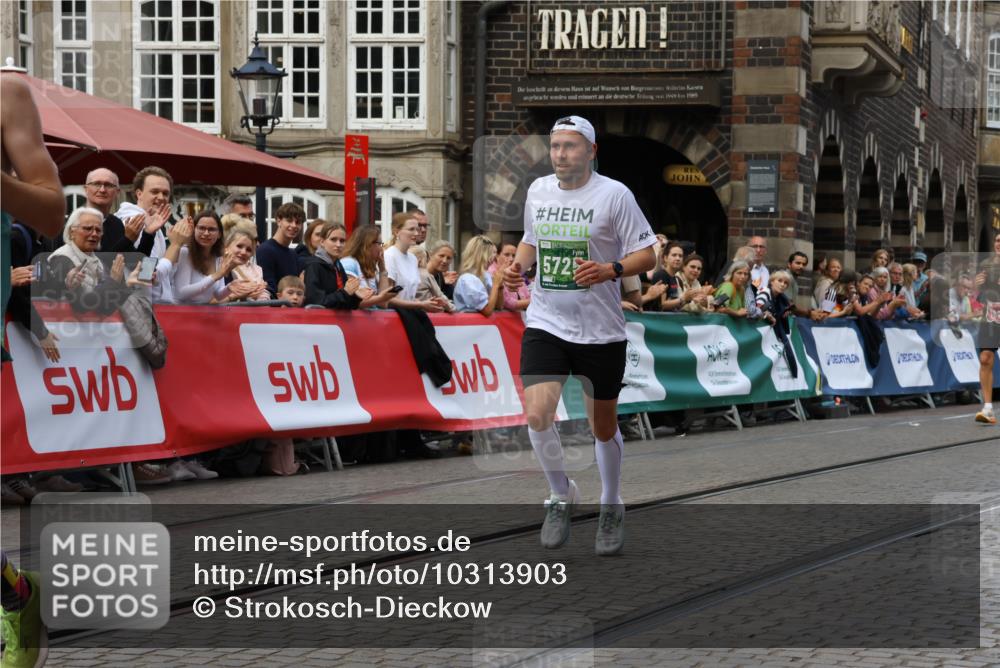 13.09.2026 - 21. swb-Marathon Bremen Strokosch-Dieckow http://msf.ph/oto/10313903 13.09.2026 13:05:32 Ziel 1336, 1822, 2297, 3196, 3365, 4025, 4729, 7102, 9273, 1017, 1301, 1562, 1879, 2538, 3242, 4157, 5199, 6025, 6579, 8973 meine-sportfotos.de