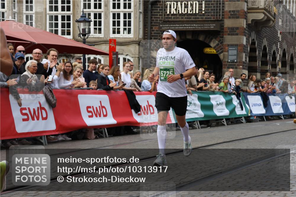 13.09.2026 - 21. swb-Marathon Bremen Strokosch-Dieckow http://msf.ph/oto/10313917 13.09.2026 13:05:32 Ziel 1336, 1822, 2297, 3196, 3365, 4025, 4729, 7102, 9273, 1017, 1301, 1562, 1879, 2538, 3242, 4157, 5199, 6025, 6579, 8973 meine-sportfotos.de