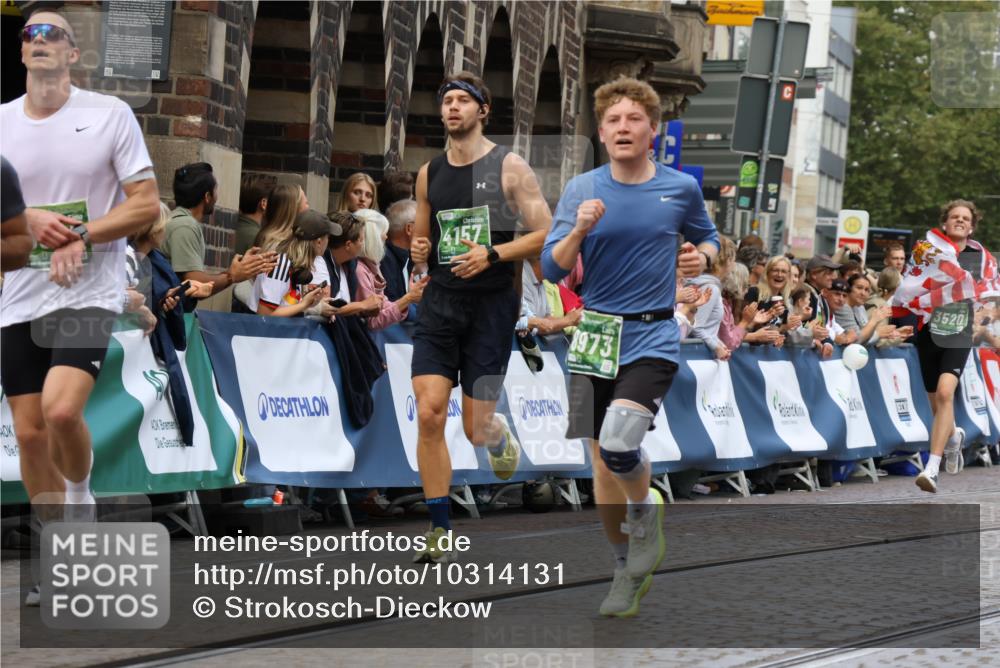 13.09.2026 - 21. swb-Marathon Bremen Strokosch-Dieckow http://msf.ph/oto/10314131 13.09.2026 13:05:44 Ziel 439, 3271, 3365, 4025, 5092, 5199, 5725, 6579, 7141, 9273, 1017, 1745, 2538, 3520, 4157, 4712, 6025, 6058, 7399, 8334, 8706, 8877, 8973, 9010, 9918 meine-sportfotos.de