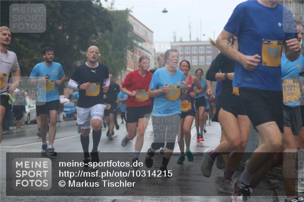 13.09.2026 - Kiel Lauf Markus Tischler http://msf.ph/oto/10314215 13.09.2026 10:42:21 Fleethörn 1, 39, 16, 6637, 38, 318, 39, 1377 meine-sportfotos.de