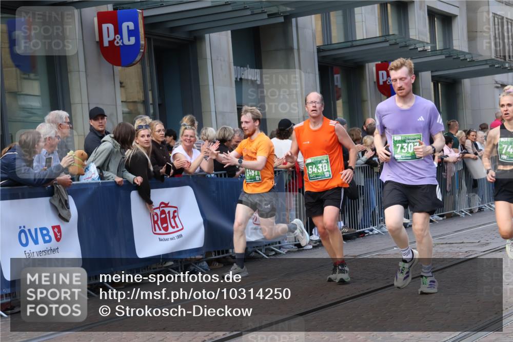 13.09.2026 - 21. swb-Marathon Bremen Strokosch-Dieckow http://msf.ph/oto/10314250 13.09.2026 13:15:41 Ziel 145, 663, 982, 1955, 2623, 2733, 3119, 3134, 3149, 3422, 3689, 4128, 4823, 5430, 5474, 5913, 6106, 6481, 6744, 7307, 7413, 8487, 9122, 9278, 13149, 13158, 1033, 1445, 3346, 3536, 3836, 3991, 4212, 4573, 4646, 4653, 4663, 5533, 5588, 6162, 6515, 6526, 7203, 7291, 7346, 7992, 8086, 8254, 8255, 9029, 9391, 9475, 9777, 13249 meine-sportfotos.de