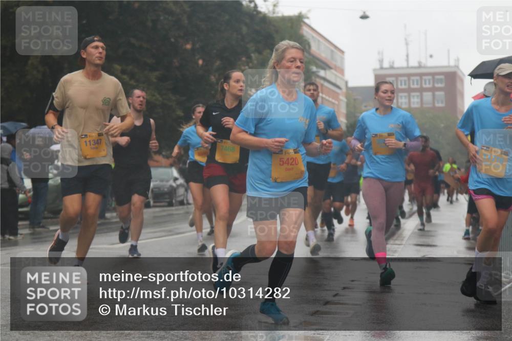 13.09.2026 - Kiel Lauf Markus Tischler http://msf.ph/oto/10314282 13.09.2026 10:42:28 Fleethörn 11347, 7468, 5420, 39, 11716 meine-sportfotos.de