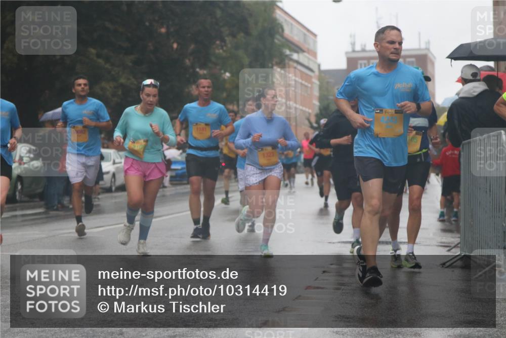 13.09.2026 - Kiel Lauf Markus Tischler http://msf.ph/oto/10314419 13.09.2026 10:42:44 Fleethörn 10082, 1181, 1323 meine-sportfotos.de
