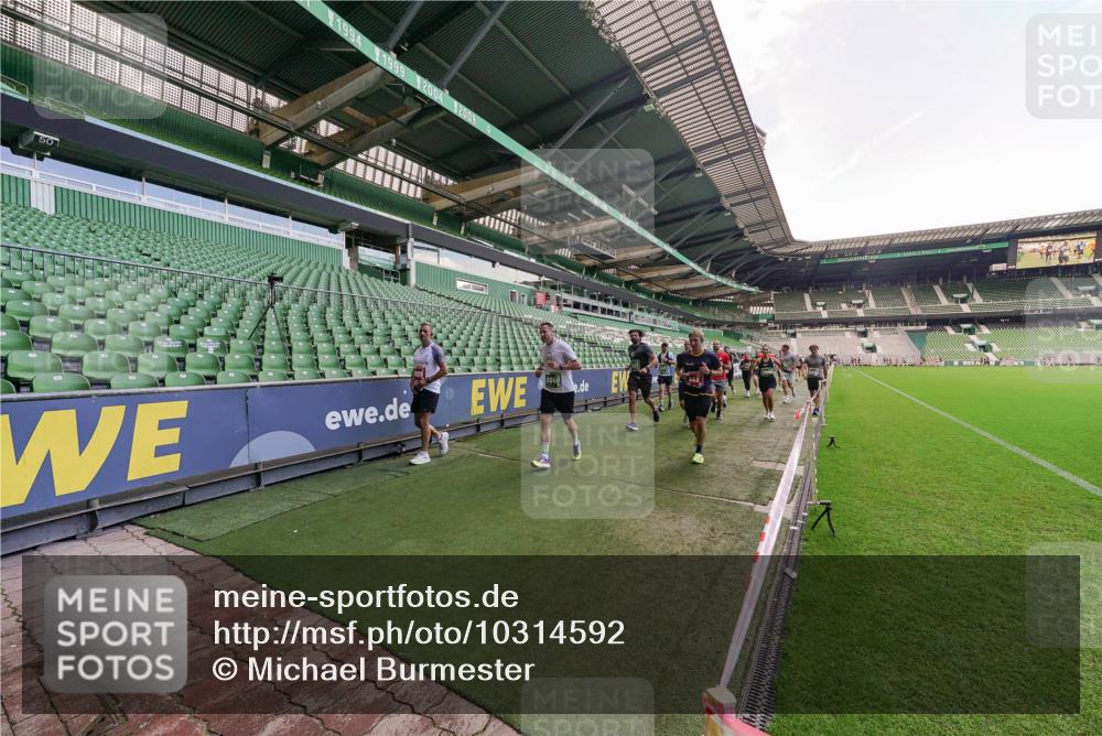 13.09.2026 - 21. swb-Marathon Bremen Michael Burmester http://msf.ph/oto/10314592 13.09.2026 13:10:18 Laufen im Stadion 164, 373, 383, 391, 448, 532, 549, 563, 581, 625, 813, 869, 898, 984, 1072, 1150, 1180, 1398, 1738, 1855, 1867, 1880, 1894, 1967, 2202, 2208, 2232, 2243, 2268, 2284, 2330, 2333, 2339, 2342, 2413, 2429, 2432, 2441, 2443, 2471, 2525, 2530, 2531, 2553, 2573, 2589, 2594, 2654, 2682, 2692, 2714, 2717, 2784, 2785, 2819, 2836, 2920, 2931, 2932, 2941, 3026, 3032, 3063, 3086, 3089, 3122, 3174, 3207, 3208, 3291, 3316, 3327, 3333, 3370, 3398, 3409, 3410, 3437, 3470, 3707, 3769, 3857, 109 meine-sportfotos.de