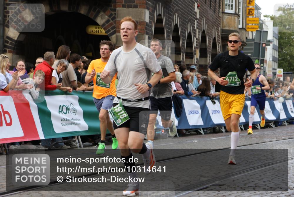 13.09.2026 - 21. swb-Marathon Bremen Strokosch-Dieckow http://msf.ph/oto/10314641 13.09.2026 13:05:58 Ziel 1017, 1301, 1562, 1879, 2538, 3242, 3271, 4157, 5199, 5725, 6025, 6579, 7141, 8973, 681, 3297, 3466, 4614, 5803, 6686, 7336, 7399, 8670, 8983, 9429 meine-sportfotos.de