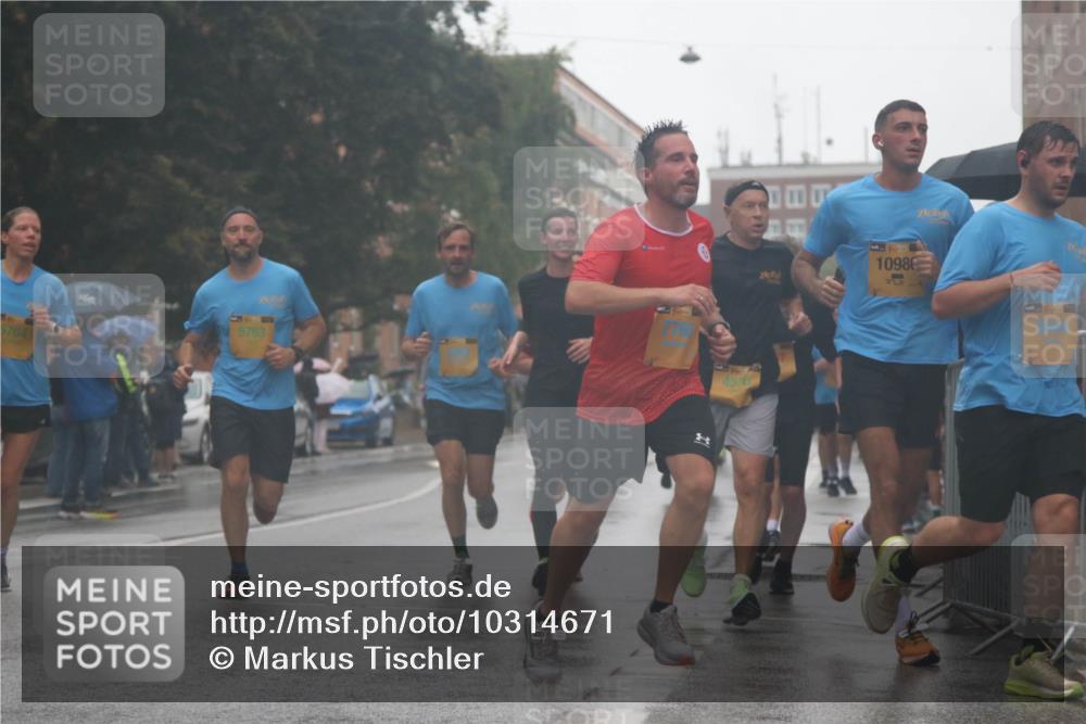 13.09.2026 - Kiel Lauf Markus Tischler http://msf.ph/oto/10314671 13.09.2026 10:43:17 Fleethörn 5764, 5763, 39, 10980 meine-sportfotos.de