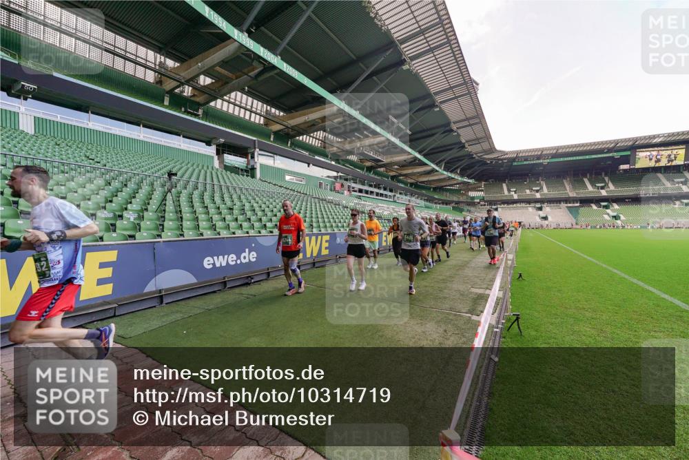 13.09.2026 - 21. swb-Marathon Bremen Michael Burmester http://msf.ph/oto/10314719 13.09.2026 13:10:32 Laufen im Stadion 164, 265, 373, 383, 391, 448, 532, 563, 581, 813, 869, 898, 984, 1072, 1180, 1738, 1855, 1867, 1894, 1967, 2202, 2208, 2232, 2243, 2268, 2284, 2299, 2330, 2333, 2339, 2342, 2432, 2441, 2443, 2471, 2525, 2530, 2531, 2553, 2573, 2589, 2594, 2654, 2669, 2682, 2714, 2717, 2784, 2785, 2819, 2836, 2920, 2931, 2932, 3026, 3032, 3063, 3086, 3089, 3122, 3159, 3174, 3207, 3208, 3291, 3316, 3327, 3333, 3352, 3370, 3398, 3409, 3410, 3437, 3470, 3707, 3769, 3857, 109, 800 meine-sportfotos.de