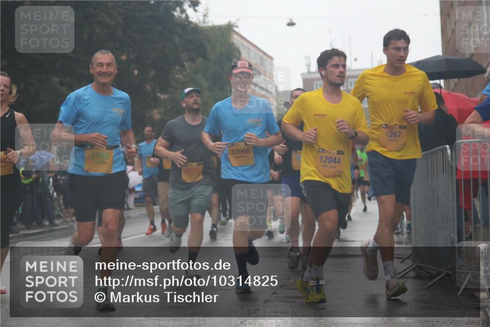 13.09.2026 - Kiel Lauf Markus Tischler http://msf.ph/oto/10314825 13.09.2026 10:43:32 Fleethörn 1752, 3075, 10666, 11, 39, 12044, 1267 meine-sportfotos.de