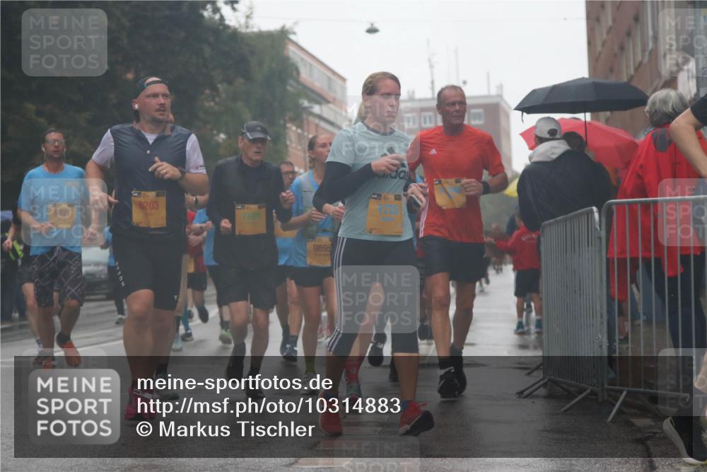 13.09.2026 - Kiel Lauf Markus Tischler http://msf.ph/oto/10314883 13.09.2026 10:43:35 Fleethörn 9727, 8203, 7889, 9895 meine-sportfotos.de