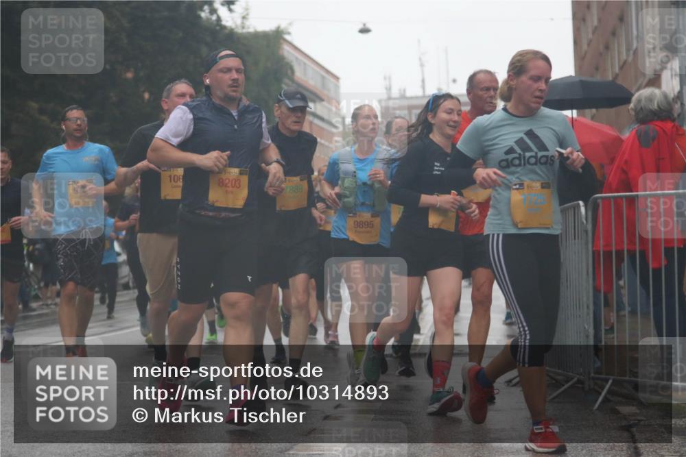 13.09.2026 - Kiel Lauf Markus Tischler http://msf.ph/oto/10314893 13.09.2026 10:43:36 Fleethörn 106, 48, 8203, 7889, 9895 meine-sportfotos.de