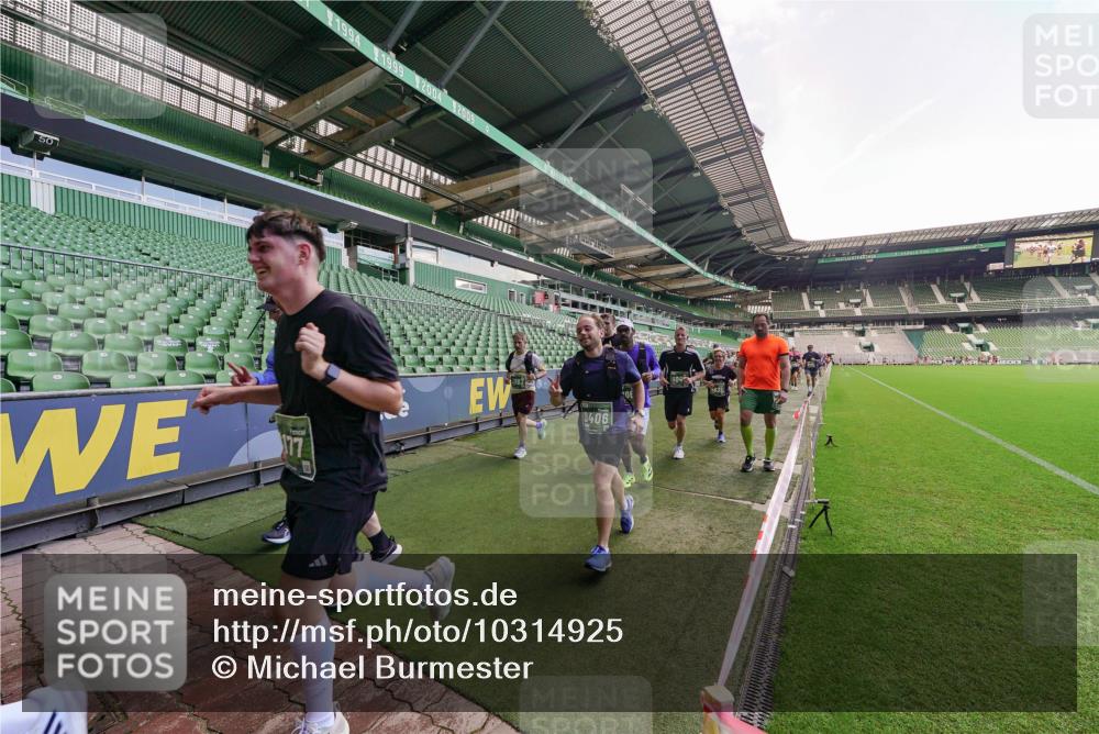13.09.2026 - 21. swb-Marathon Bremen Michael Burmester http://msf.ph/oto/10314925 13.09.2026 13:10:55 Laufen im Stadion 164, 265, 373, 391, 448, 581, 703, 869, 984, 1180, 1738, 1855, 1867, 1894, 1936, 1952, 1967, 2202, 2232, 2268, 2281, 2284, 2299, 2330, 2333, 2339, 2342, 2353, 2432, 2443, 2471, 2525, 2530, 2531, 2553, 2573, 2589, 2594, 2654, 2669, 2682, 2714, 2717, 2784, 2785, 2804, 2819, 2836, 2907, 2920, 2932, 2976, 3026, 3032, 3063, 3082, 3086, 3089, 3122, 3159, 3174, 3207, 3208, 3291, 3316, 3328, 3333, 3352, 3370, 3398, 3409, 3410, 3470, 3769, 800 meine-sportfotos.de