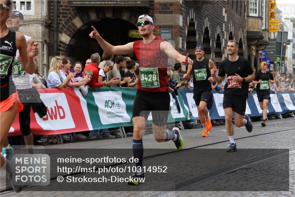 13.09.2026 - 21. swb-Marathon Bremen Strokosch-Dieckow http://msf.ph/oto/10314952 13.09.2026 13:06:02 Ziel 1017, 1301, 1562, 1745, 1879, 2538, 3242, 3271, 3520, 4157, 5199, 5725, 6025, 6579, 8706, 8973, 9010, 474, 1901, 3466, 4614, 6686, 7336, 8670, 9934 meine-sportfotos.de