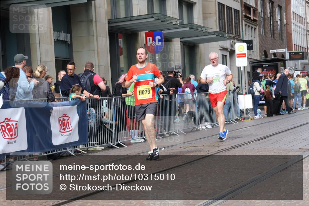 13.09.2026 - 21. swb-Marathon Bremen Strokosch-Dieckow http://msf.ph/oto/10315010 13.09.2026 10:56:46 Ziel 10157, 10166, 10408, 10578, 10610, 10687, 10700, 10772, 10969, 11000, 11079, 11236, 11292, 11328, 11484, 11667, 11946, 12032, 12382, 12383, 10240, 10356, 10372, 10486, 10540, 10675, 10721, 10771, 10824, 10888, 10936, 11064, 11069, 11256, 11349, 11407, 11474, 11601, 11844, 11855, 11871, 11872, 11911, 11996, 12284, 12434, 12543 meine-sportfotos.de