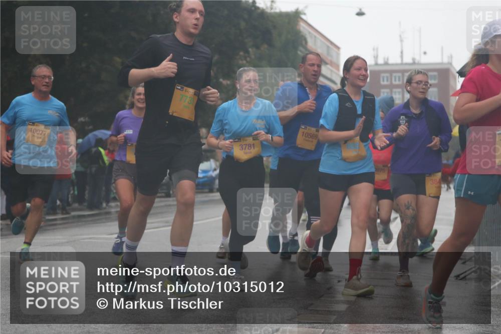 13.09.2026 - Kiel Lauf Markus Tischler http://msf.ph/oto/10315012 13.09.2026 10:43:48 Fleethörn 10077, 38, 7735, 10569, 3781, 384 meine-sportfotos.de