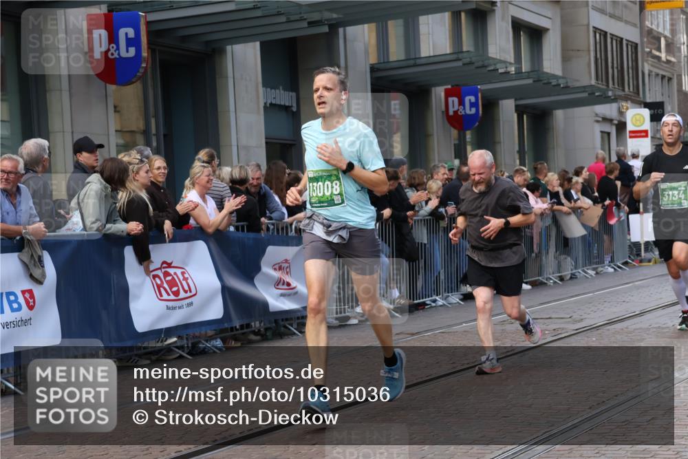 13.09.2026 - 21. swb-Marathon Bremen Strokosch-Dieckow http://msf.ph/oto/10315036 13.09.2026 13:15:55 Ziel 481, 663, 740, 755, 792, 1605, 2623, 3134, 3149, 4128, 5554, 5963, 6106, 6721, 6744, 7801, 8398, 8487, 9031, 9115, 13008, 13158, 145, 982, 1033, 1955, 2733, 3119, 3149, 3422, 3536, 3689, 3836, 3991, 4573, 4823, 5430, 5474, 5533, 5588, 5913, 6162, 6481, 6515, 7307, 7413, 9029, 9122, 9278, 9475, 9777, 13149, 13249 meine-sportfotos.de