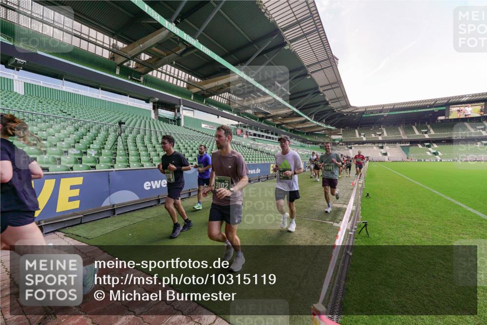 13.09.2026 - 21. swb-Marathon Bremen Michael Burmester http://msf.ph/oto/10315119 13.09.2026 13:11:12 Laufen im Stadion 265, 373, 448, 581, 703, 843, 869, 984, 1113, 1180, 1435, 1738, 1849, 1851, 1855, 1867, 1894, 1936, 1952, 1967, 2202, 2248, 2268, 2281, 2284, 2299, 2330, 2333, 2339, 2342, 2353, 2375, 2426, 2432, 2443, 2530, 2531, 2553, 2573, 2589, 2654, 2659, 2669, 2673, 2682, 2714, 2717, 2784, 2785, 2804, 2819, 2822, 2836, 2850, 2907, 2920, 2932, 2976, 3026, 3027, 3063, 3079, 3082, 3086, 3089, 3122, 3159, 3174, 3207, 3208, 3291, 3328, 3349, 3352, 3370, 3409, 3410, 3442, 3470, 800 meine-sportfotos.de