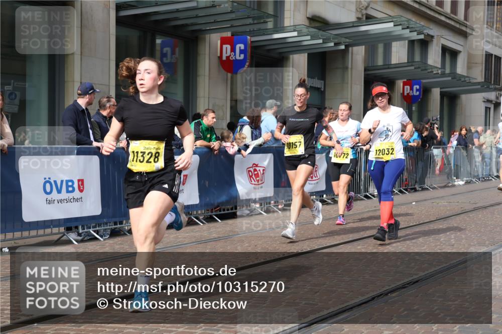 13.09.2026 - 21. swb-Marathon Bremen Strokosch-Dieckow http://msf.ph/oto/10315270 13.09.2026 10:56:56 Ziel 10157, 10166, 10226, 10300, 10517, 10518, 10578, 10687, 10700, 10772, 10969, 11236, 11292, 11484, 11498, 11609, 11667, 12032, 12263, 12382, 12383, 12400, 12411, 10372, 10408, 10486, 10540, 10610, 10721, 10771, 10824, 10888, 10936, 11000, 11064, 11079, 11328, 11349, 11474, 11601, 11872, 11946, 12284, 12434 meine-sportfotos.de