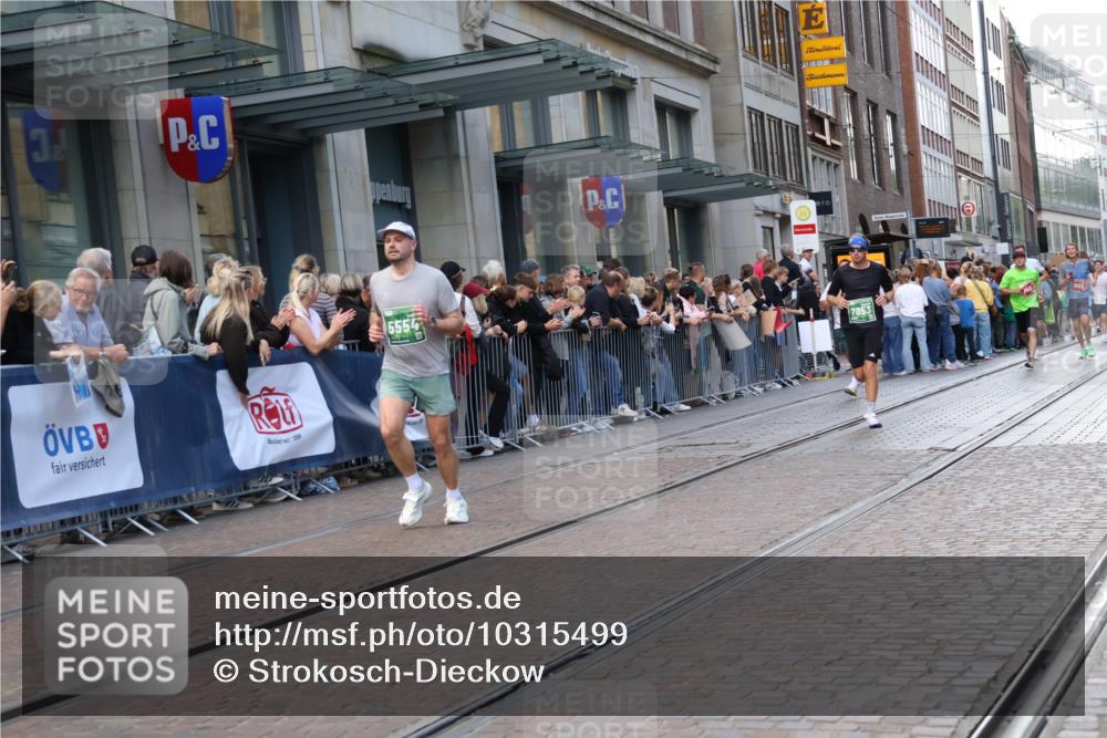 13.09.2026 - 21. swb-Marathon Bremen Strokosch-Dieckow http://msf.ph/oto/10315499 13.09.2026 13:16:04 Ziel 481, 663, 740, 755, 792, 1076, 1162, 1605, 2604, 5554, 5963, 6106, 6367, 6721, 6744, 7053, 7603, 7801, 8171, 8288, 8398, 9031, 9115, 13008, 145, 982, 1955, 2623, 2733, 3119, 3134, 3149, 3422, 3689, 3836, 3991, 4128, 4823, 5430, 5474, 5588, 5913, 6481, 7307, 7413, 8487, 9122, 9278, 13149, 13158, 13249 meine-sportfotos.de