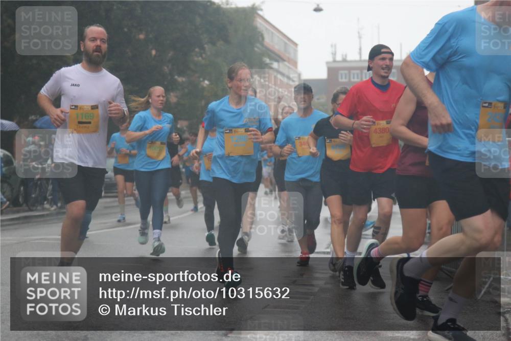 13.09.2026 - Kiel Lauf Markus Tischler http://msf.ph/oto/10315632 13.09.2026 10:44:56 Fleethörn 1169, 39, 348, 39, 4380 meine-sportfotos.de
