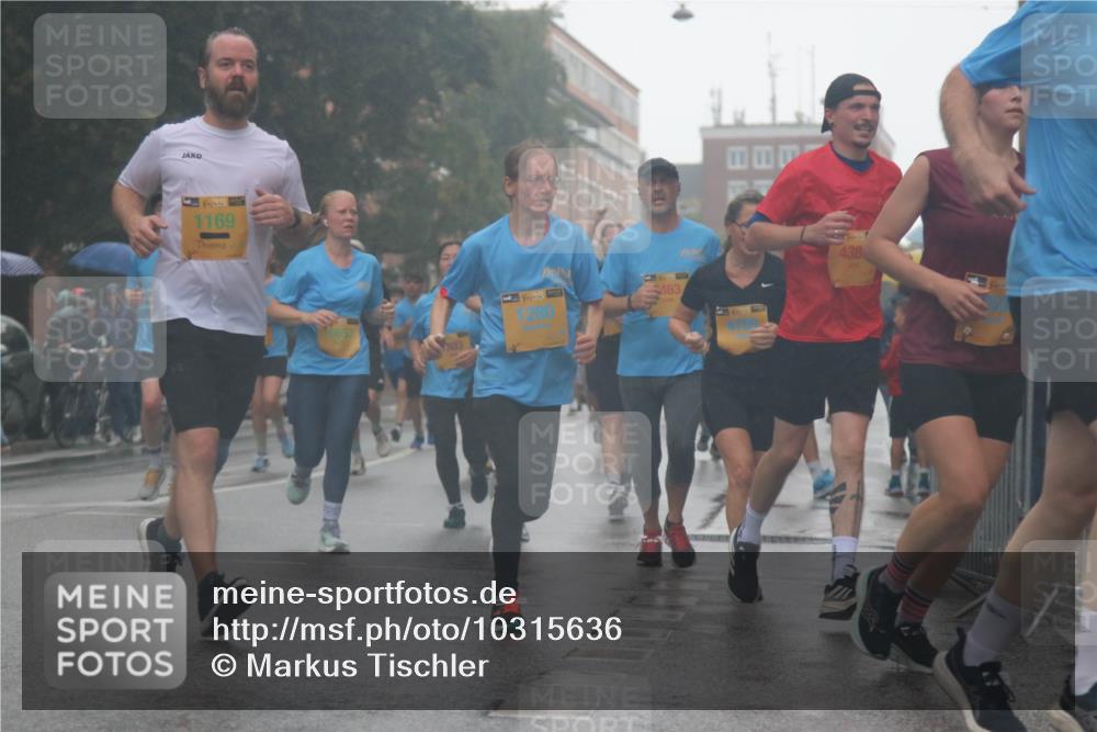 13.09.2026 - Kiel Lauf Markus Tischler http://msf.ph/oto/10315636 13.09.2026 10:44:56 Fleethörn 1169, 463, 438 meine-sportfotos.de