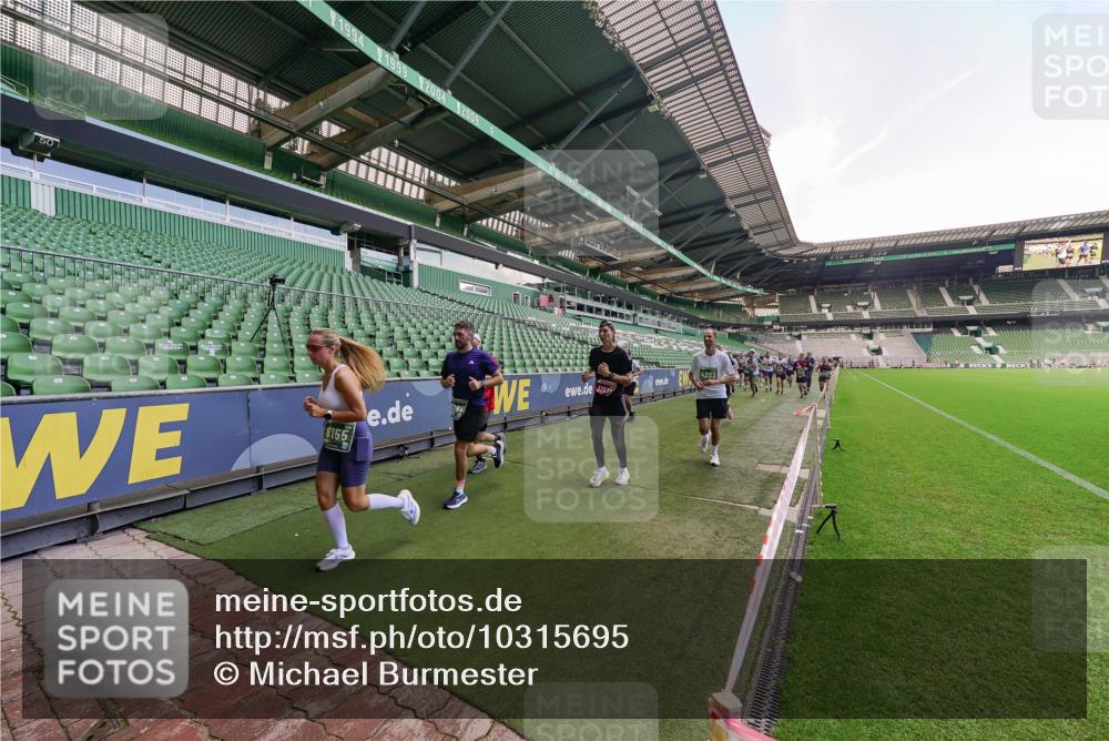 13.09.2026 - 21. swb-Marathon Bremen Michael Burmester http://msf.ph/oto/10315695 13.09.2026 13:12:09 Laufen im Stadion 118, 183, 265, 373, 514, 581, 703, 843, 933, 984, 1113, 1226, 1286, 1334, 1435, 1849, 1851, 1936, 1952, 2005, 2248, 2264, 2281, 2299, 2330, 2336, 2353, 2375, 2377, 2398, 2426, 2443, 2478, 2505, 2531, 2589, 2659, 2669, 2673, 2684, 2765, 2784, 2804, 2815, 2822, 2836, 2850, 2860, 2895, 2907, 2963, 2966, 2975, 2976, 3026, 3027, 3079, 3082, 3143, 3155, 3159, 3174, 3207, 3293, 3308, 3328, 3349, 3352, 3409, 3434, 3442, 549, 800 meine-sportfotos.de