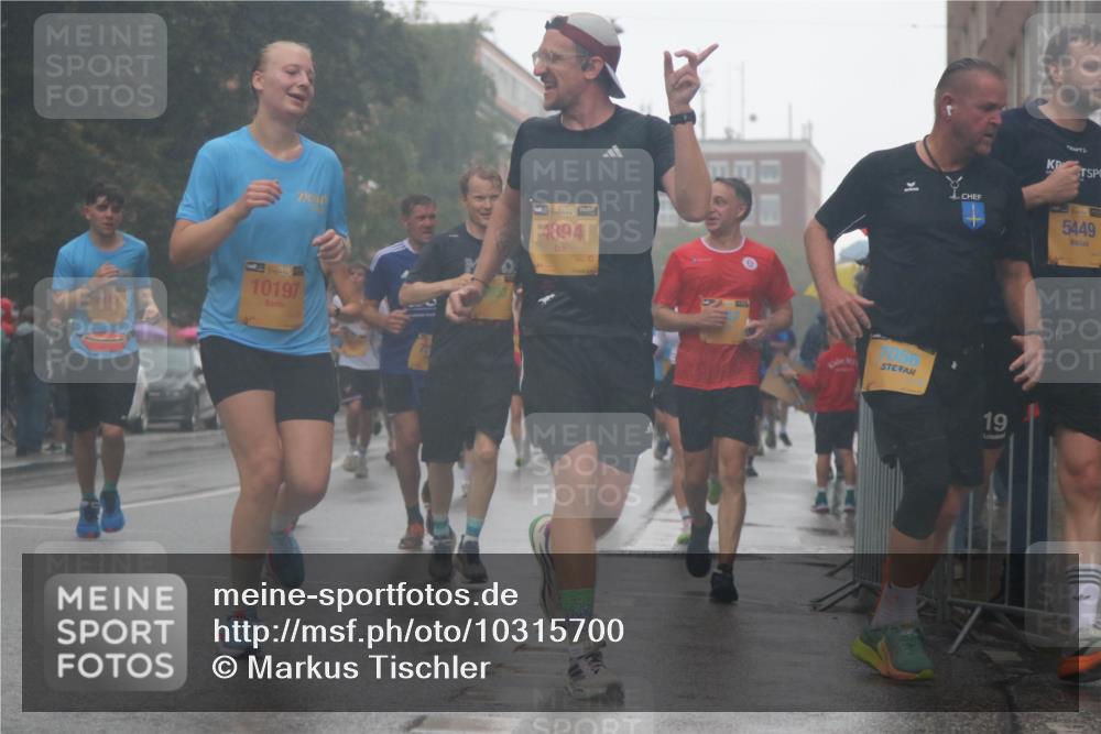 13.09.2026 - Kiel Lauf Markus Tischler http://msf.ph/oto/10315700 13.09.2026 10:45:02 Fleethörn 9312, 10197, 4894, 056, 1, 39, 5449, 19 meine-sportfotos.de