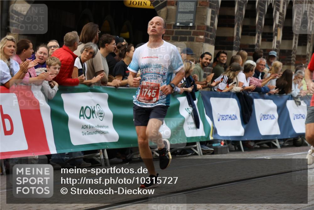 13.09.2026 - 21. swb-Marathon Bremen Strokosch-Dieckow http://msf.ph/oto/10315727 13.09.2026 13:06:15 Ziel 681, 1017, 1745, 2538, 3297, 3520, 4157, 4712, 5803, 6025, 6058, 7399, 8334, 8706, 8877, 8973, 8983, 9010, 9429, 9918, 474, 7590, 8621, 9934, 13148 meine-sportfotos.de