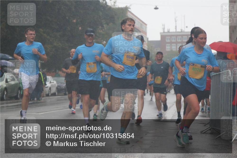 13.09.2026 - Kiel Lauf Markus Tischler http://msf.ph/oto/10315854 13.09.2026 10:45:19 Fleethörn 12510, 38, 6940, 4070 meine-sportfotos.de