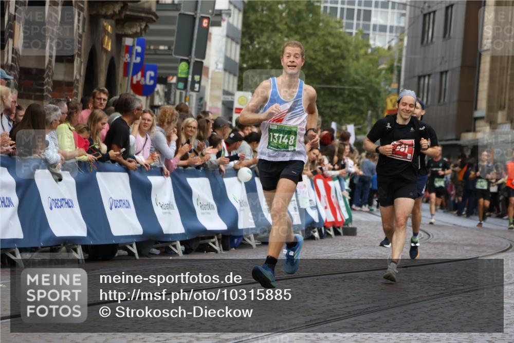 13.09.2026 - 21. swb-Marathon Bremen Strokosch-Dieckow http://msf.ph/oto/10315885 13.09.2026 13:06:23 Ziel 681, 3297, 3466, 4614, 4712, 5803, 6058, 6686, 7336, 7399, 8334, 8670, 8877, 8983, 9429, 9918, 508, 1770, 1921, 2832, 4777, 7590, 13148 meine-sportfotos.de