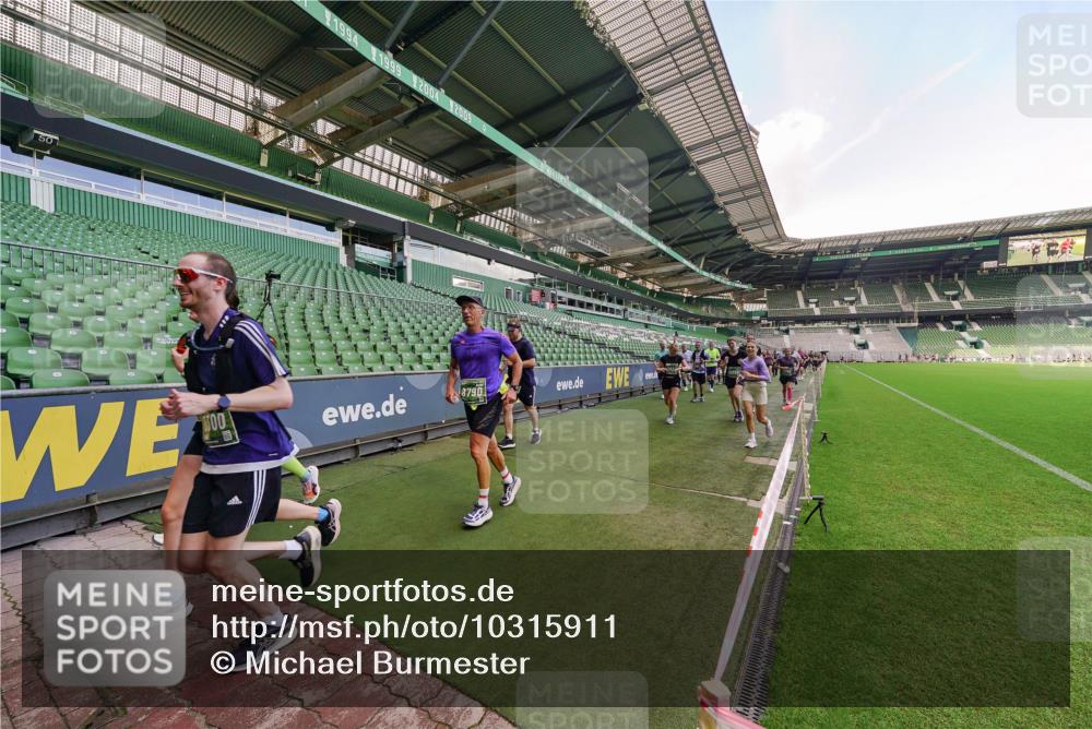 13.09.2026 - 21. swb-Marathon Bremen Michael Burmester http://msf.ph/oto/10315911 13.09.2026 13:12:29 Laufen im Stadion 118, 183, 265, 278, 349, 514, 576, 695, 702, 703, 843, 933, 950, 1005, 1113, 1143, 1226, 1286, 1334, 1435, 1641, 1849, 1851, 1936, 1952, 1991, 2005, 2248, 2264, 2281, 2299, 2330, 2336, 2353, 2375, 2377, 2398, 2426, 2439, 2461, 2478, 2505, 2612, 2659, 2665, 2669, 2673, 2684, 2765, 2773, 2792, 2804, 2815, 2822, 2836, 2850, 2860, 2884, 2895, 2907, 2921, 2963, 2966, 2975, 2976, 3027, 3079, 3082, 3143, 3155, 3159, 3253, 3293, 3308, 3313, 3328, 3349, 3352, 3434, 3442, 549 meine-sportfotos.de