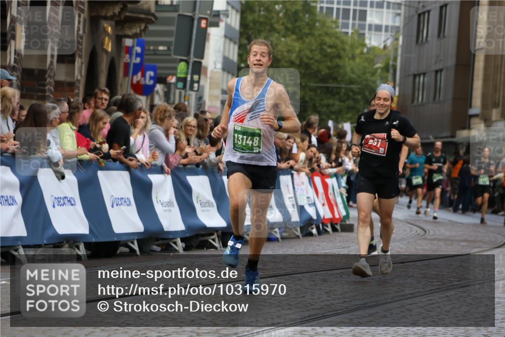13.09.2026 - 21. swb-Marathon Bremen Strokosch-Dieckow http://msf.ph/oto/10315970 13.09.2026 13:06:23 Ziel 681, 3297, 3466, 4614, 4712, 5803, 6058, 6686, 7336, 7399, 8334, 8670, 8877, 8983, 9429, 9918, 508, 1770, 1921, 2832, 4777, 7590, 13148 meine-sportfotos.de
