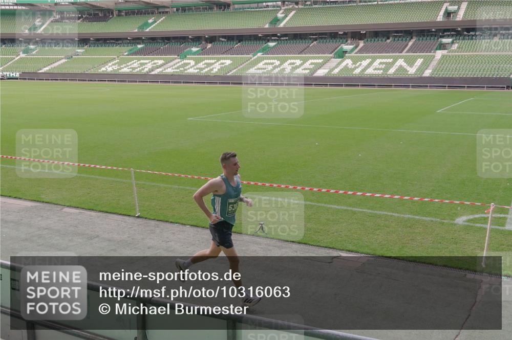 13.09.2026 - 21. swb-Marathon Bremen Michael Burmester http://msf.ph/oto/10316063 13.09.2026 12:50:58 Laufen im Stadion 335, 469, 663, 670, 734, 771, 779, 1043, 1125, 1146, 1162, 1455, 1510, 1513, 1517, 1605, 1613, 1970, 1998, 2052, 2130, 2288, 2291, 2295, 2347, 2360, 2442, 2444, 2447, 2759, 3440, 3484, 3625, 3647, 3703, 3808, 3959, 4023, 4165, 4368, 4384, 4429, 4473, 4559, 4571, 4582, 4727, 4781, 4782, 4888, 4895, 5066, 5079, 5111, 5155, 5168, 5314, 5377, 5379, 5383, 5521, 5532, 5585, 5620, 5627, 5636, 5696, 6267, 6274, 6471, 6652, 6668, 6901, 6906, 7109, 7115, 7121, 8033, 8798 meine-sportfotos.de