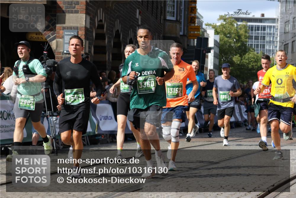 13.09.2026 - 21. swb-Marathon Bremen Strokosch-Dieckow http://msf.ph/oto/10316130 13.09.2026 13:30:57 Ziel 625, 800, 834, 1067, 1533, 1771, 1841, 1926, 1941, 2369, 2452, 2723, 2985, 3163, 3164, 3425, 4058, 4206, 4332, 4342, 4415, 4425, 4748, 4757, 4920, 5506, 5551, 5822, 6134, 6343, 6347, 6523, 6988, 7012, 7253, 7567, 7645, 8116, 8117, 8762, 8878, 8966, 9011, 9108, 9692, 9695, 9699, 9825, 13090, 217, 1398, 1479, 2513, 2802, 2902, 3800, 4647, 5846, 6307, 6419, 6732, 7198, 7359, 7637, 7798, 7882, 8097, 8382, 8543, 9274, 9937, 9958, 9962, 9969, 9976, 9977, 13152 meine-sportfotos.de