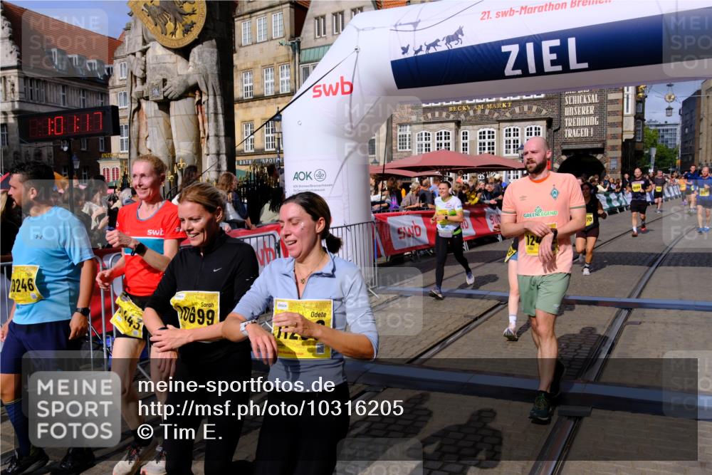 13.09.2026 - 21. swb-Marathon Bremen Tim E. http://msf.ph/oto/10316205 13.09.2026 10:56:34 Ziel 10184, 10211, 10246, 10322, 10365, 10443, 10670, 10699, 10844, 10949, 10957, 10960, 11219, 11256, 11280, 11317, 11570, 11693, 11782, 11795, 12452, 12476 meine-sportfotos.de