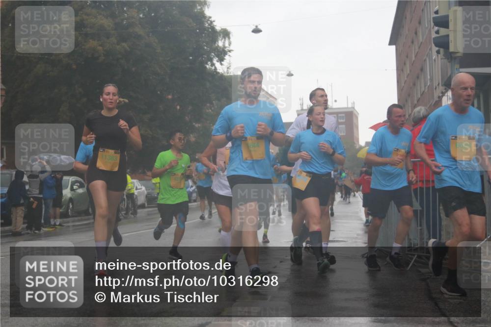 13.09.2026 - Kiel Lauf Markus Tischler http://msf.ph/oto/10316298 13.09.2026 10:46:18 Fleethörn 39, 11383, 139, 1644, 39, 6629 meine-sportfotos.de